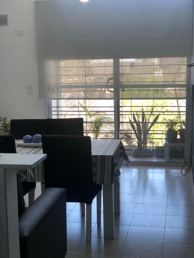 El Depto Tipo Duplex Pleno Centro Incluye Cochera Consultar Servicio De Parking Apartment Monte Grande Exterior photo